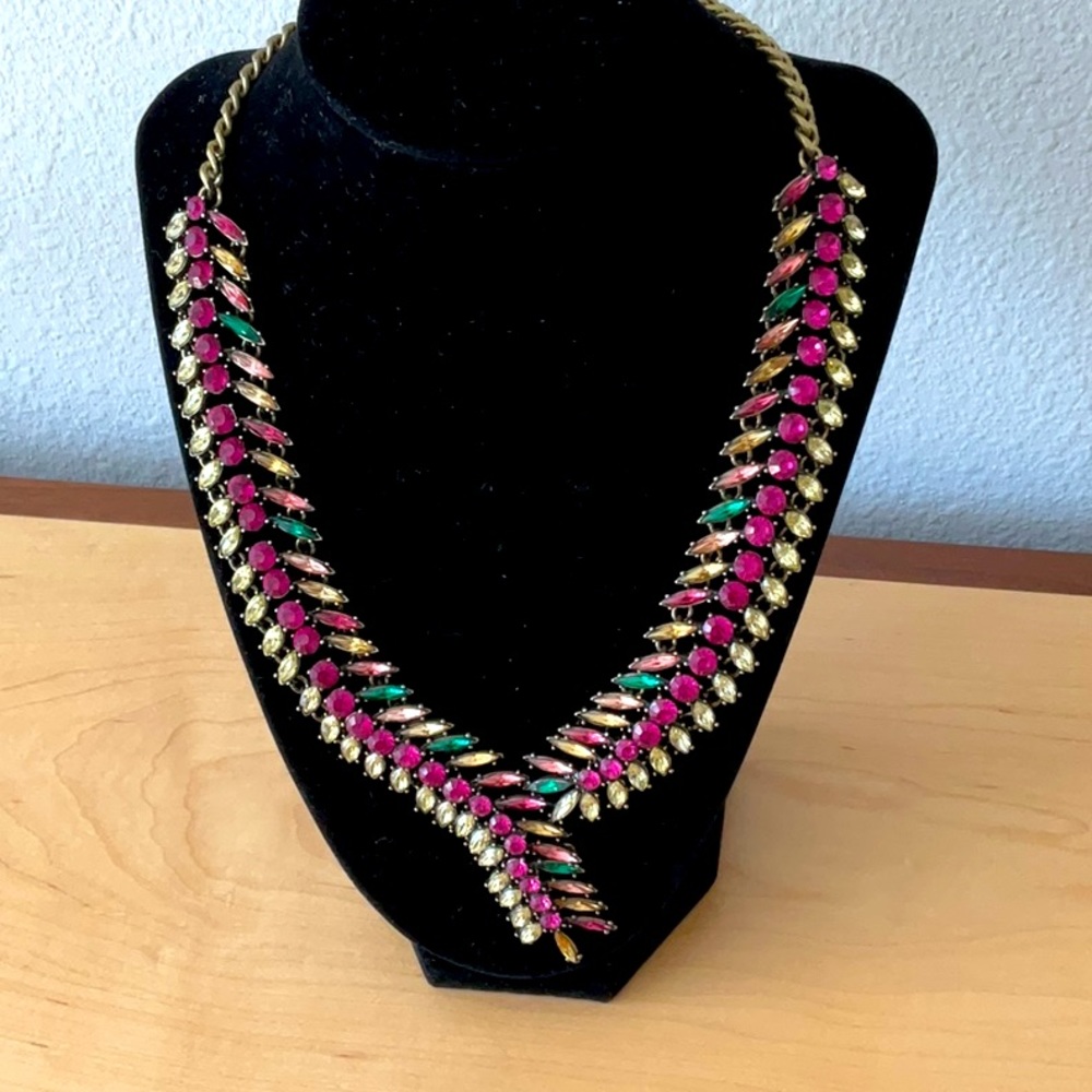 Stunning multicolored necklace